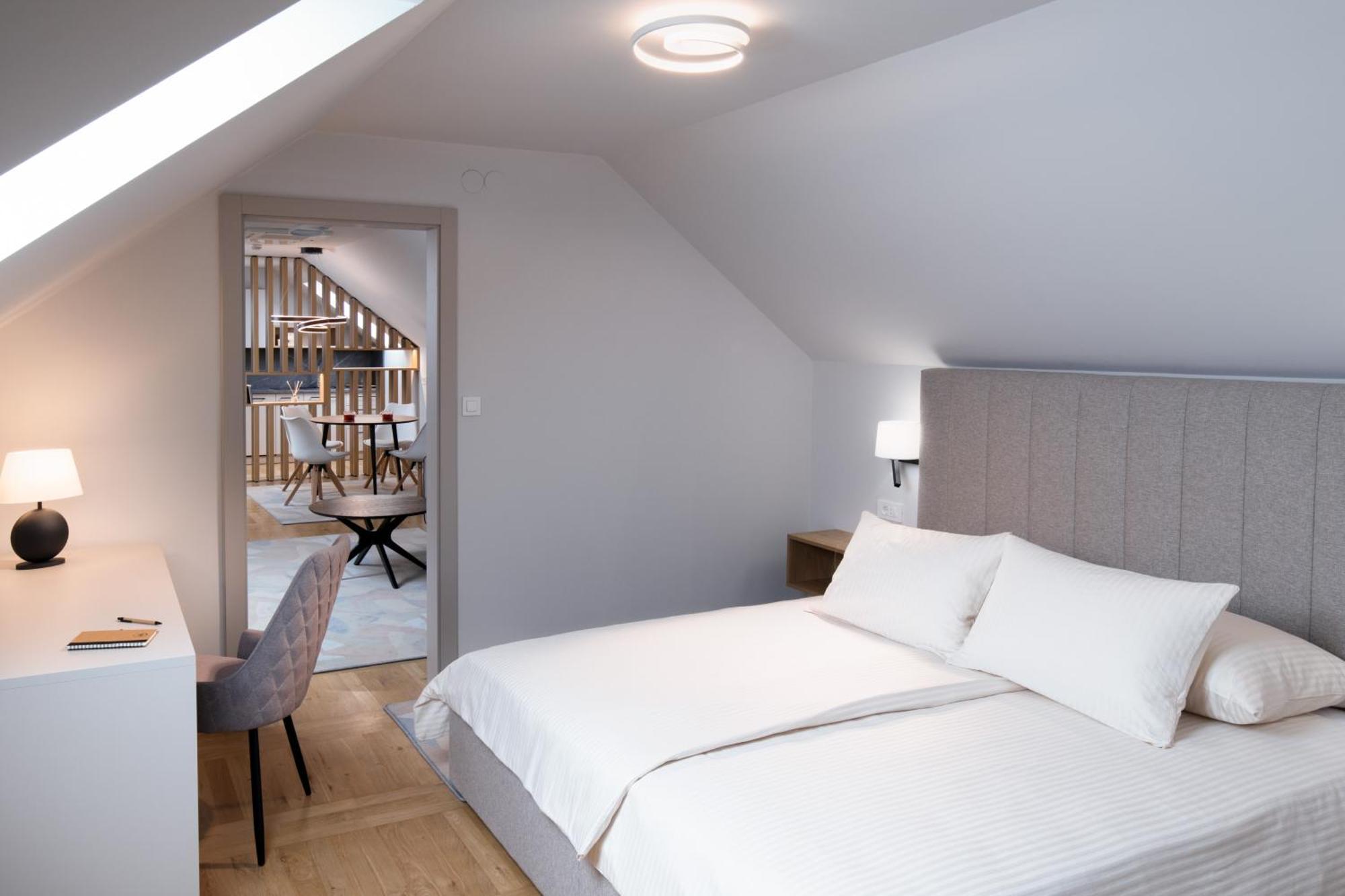 Hisa Putr Bed & Breakfast Trzin Ngoại thất bức ảnh